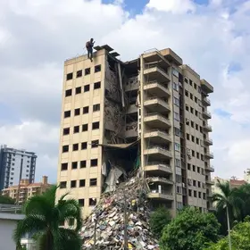 prédio desaba em Guarulhos